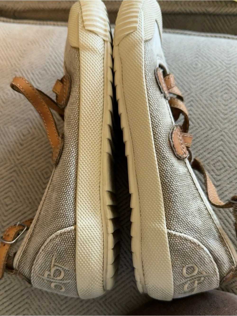 OTBT Women’s Beige Canvas Mary Jane Sneakers with Tan Leather Trim - Picture 2 of 7